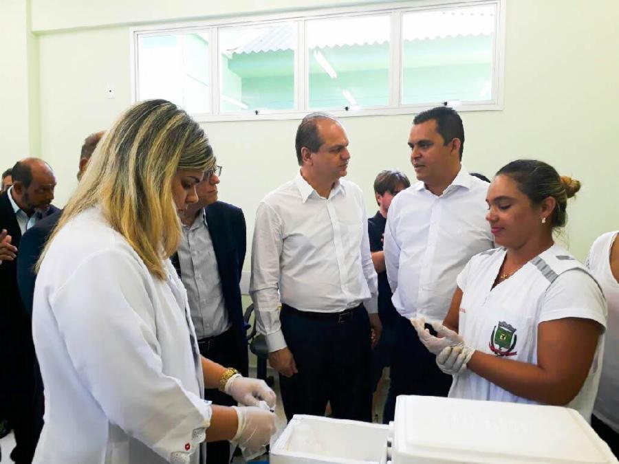 Ministro da Saúde visita US de Vila Bethânia
