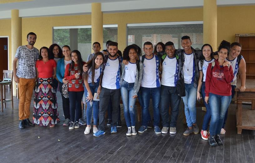 História de Viana é contada em 'Visitação Integrada' para os alunos do Nevip