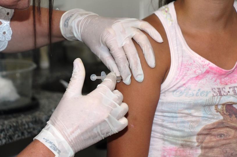 Vacinação contra HPV para alunos da EMEF Dorival