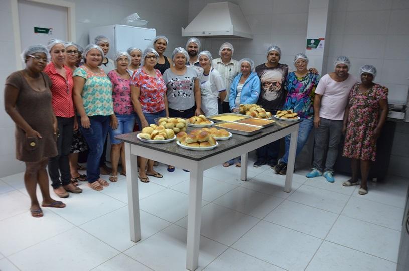 Turma inicia curso de Pães e Biscoitos no Centro de Qualificação