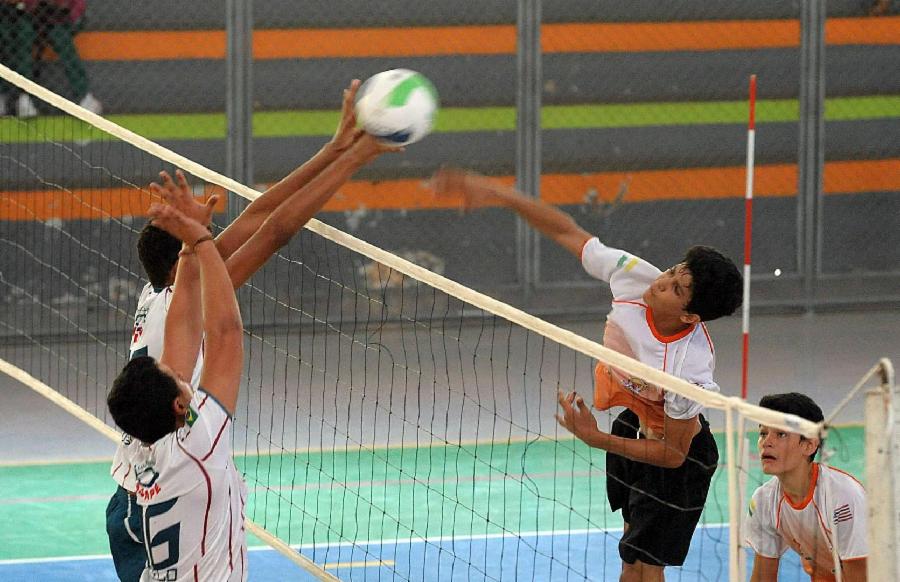 Campeonato Intermunicipal masculino de Vôlei agita fim de semana em Viana