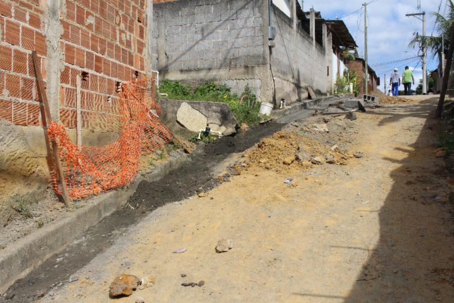 Ruas de Bom Pastor recebem melhorias na rede esgoto