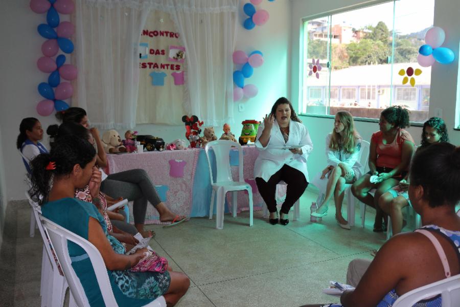 Gestantes participam de palestra sobre teste do pezinho na US de Bom Pastor