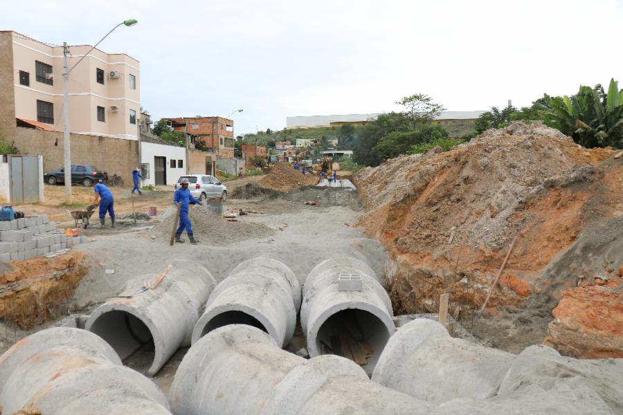 Seguem obras no Parque Linear de Arlindo Villaschi