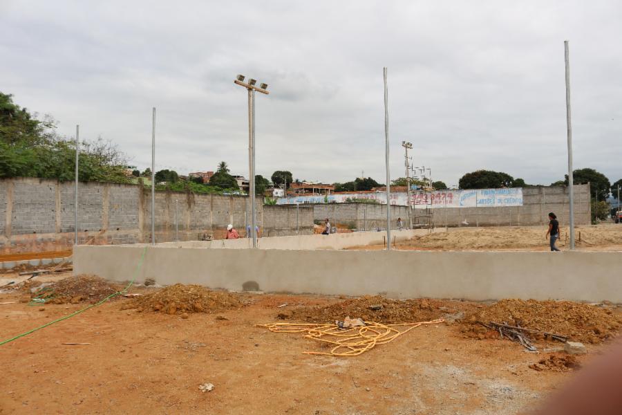 Parque Linear de Campo Verde: arquibancadas e campo de areia estão em construção