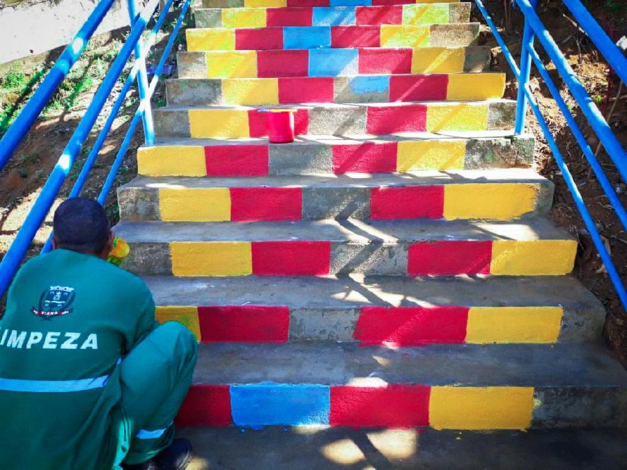 Bairro de Todas as Cores: Escadaria de Nova Bethânia recebe pintura