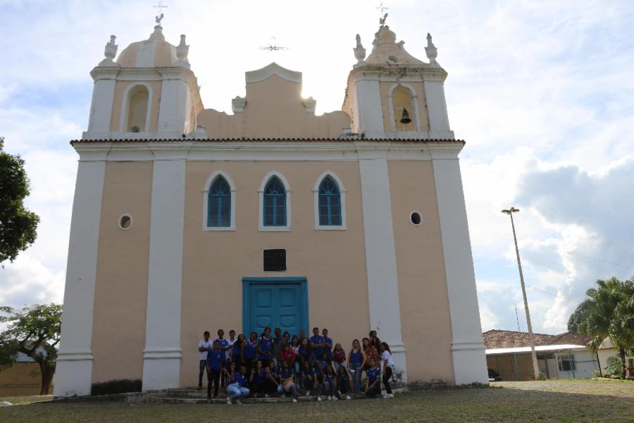 Alunos de Arlindo Villaschi participam de visita cultural em Viana Sede