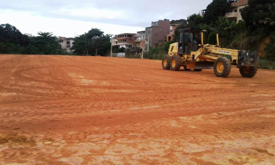 Terraplanada área onde será novo Campo do Democratas