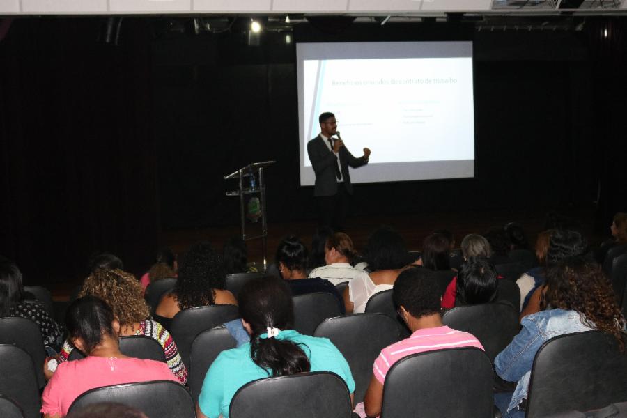 Alunos do Gerar participam de palestras sobre Reformas Trabalhistas e Marketing Pessoal