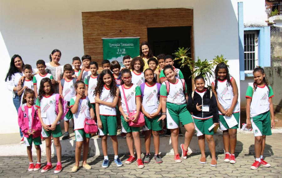 Estudantes de Viana conhecem pontos turísticos da cidade durante a Visita Cultural