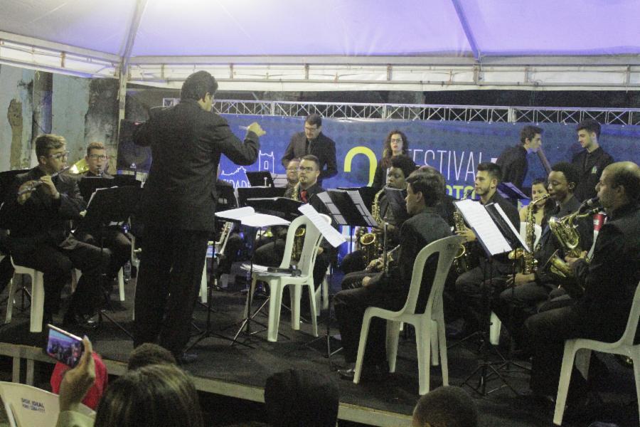 Banda Sinfônica de Laranjal Paulista leva música clássica para as comunidades de Viana