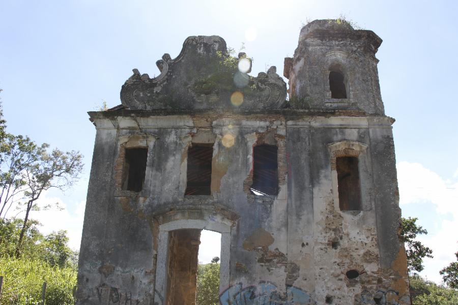 Ruínas de Belém: Igreja centenária é o segundo ponto de parada do Viana Bike