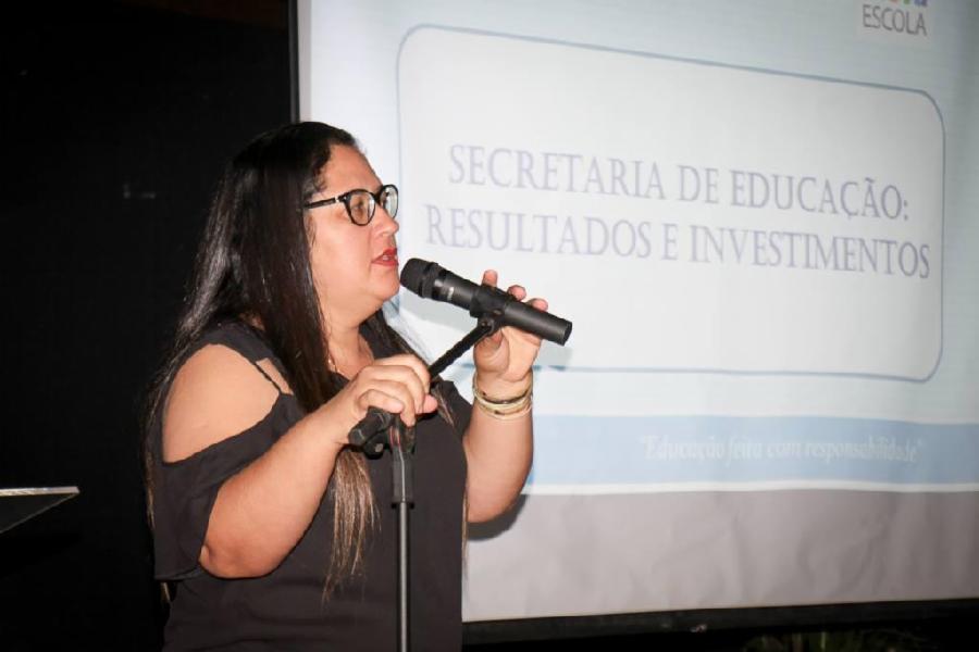 Professores participam de cerimônia de abertura do ano letivo