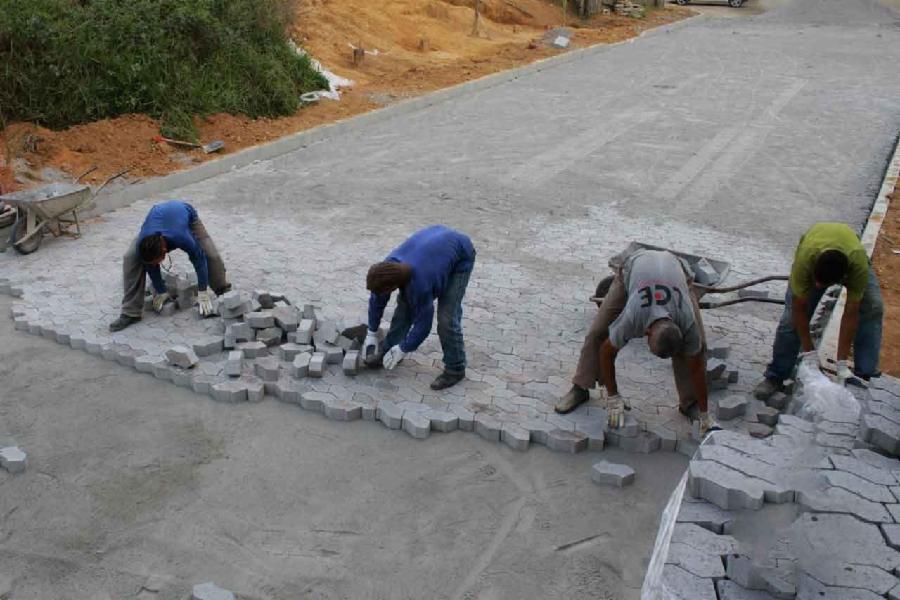 Ruas de Nova Bethânia recebem obras de  calçamento