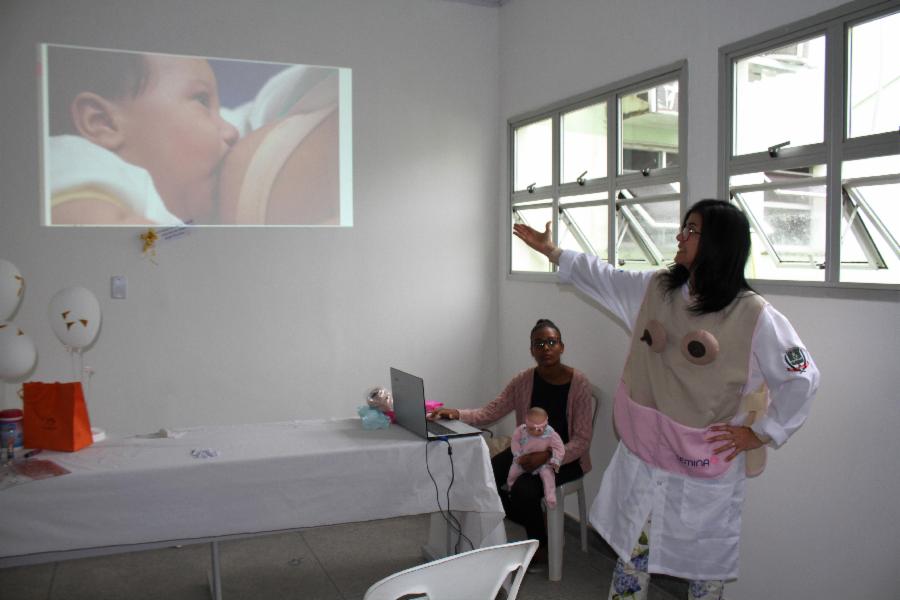 US de Viana Sede promove palestra de orientação sobre amamentação