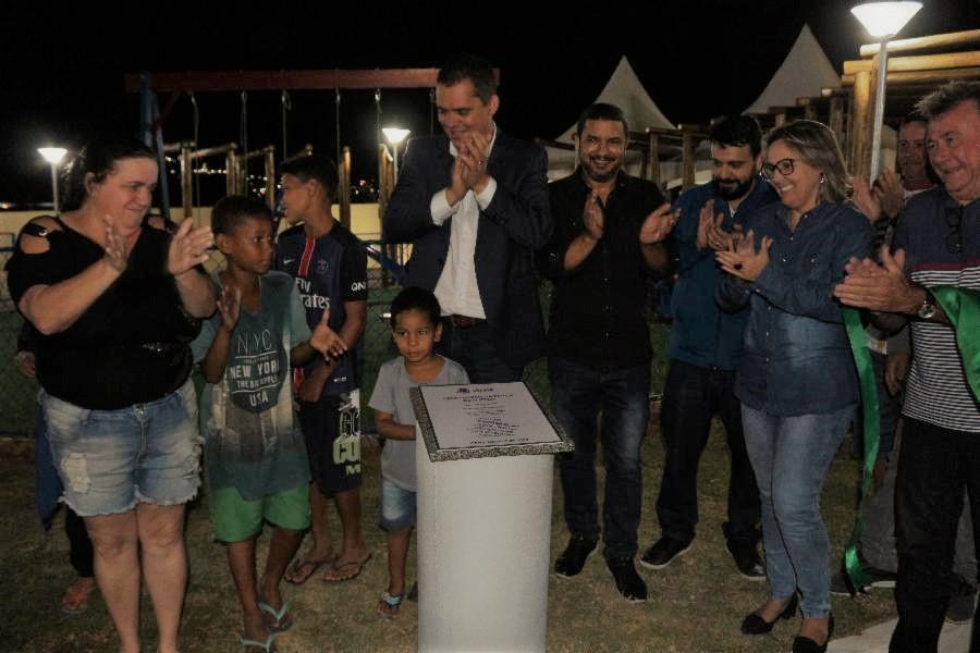 Prefeito Gilson Daniel inaugura Praça de Soteco