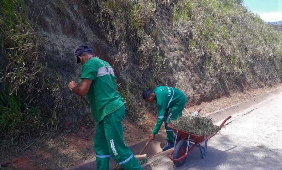 Cidade linda é Cidade limpa: Arlindo Villaschi recebe equipe de limpeza