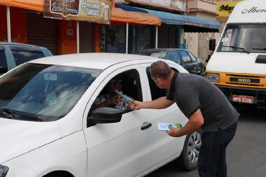 Disque Sujão: equipe faz conscientização para incentivo à limpeza na cidade nesta quarta (30).