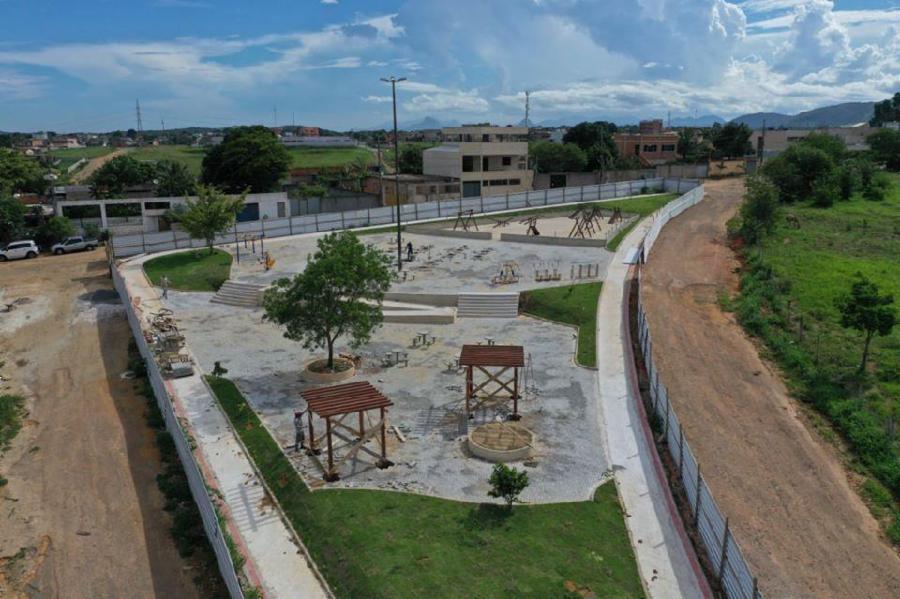 Praça de Arlindo Villaschi com 67% de obra concluída