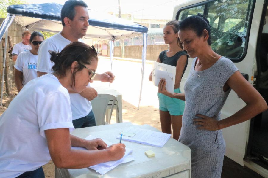 Equipe do Gerar realiza inscrições de cursos gratuitos em Morada de Bethânia