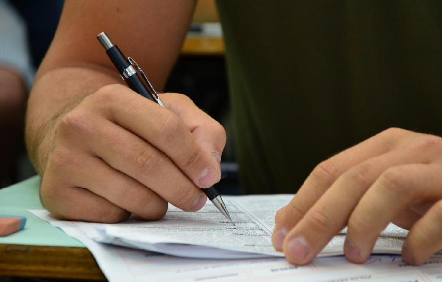 Inscrições para bolsas de estudos terminam nesta sexta-feira (29)