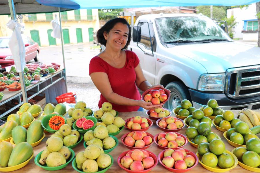 Feira valoriza agricultura familiar de Viana