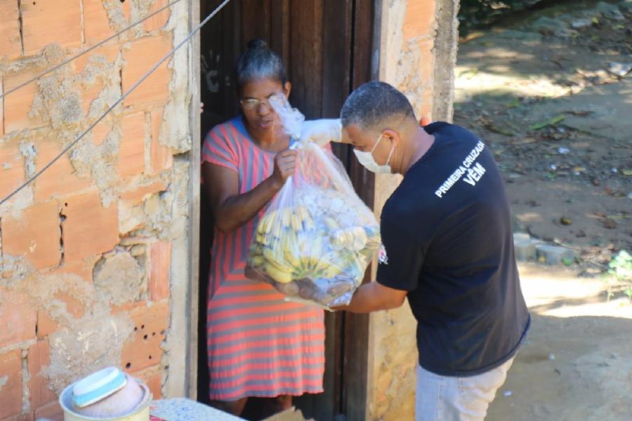 Assistência Social realiza entrega de cestas básicas para famílias em situação de pobreza