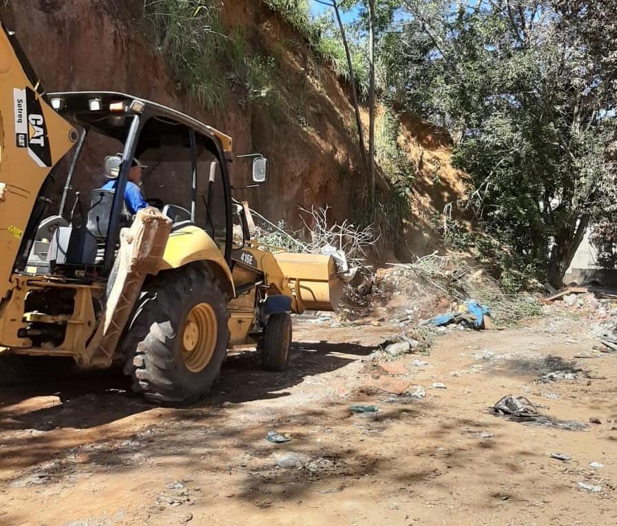 Secretaria de Meio Ambiente elimina ponto viciado de lixo