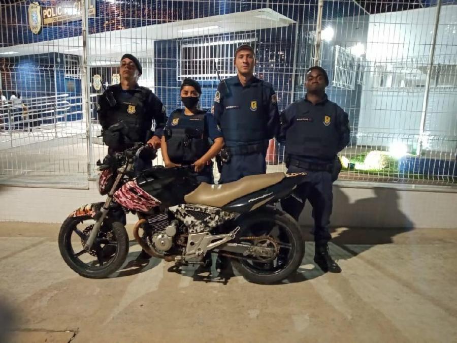 Guarda Municipal apreende moto com restrição de furto e roubo