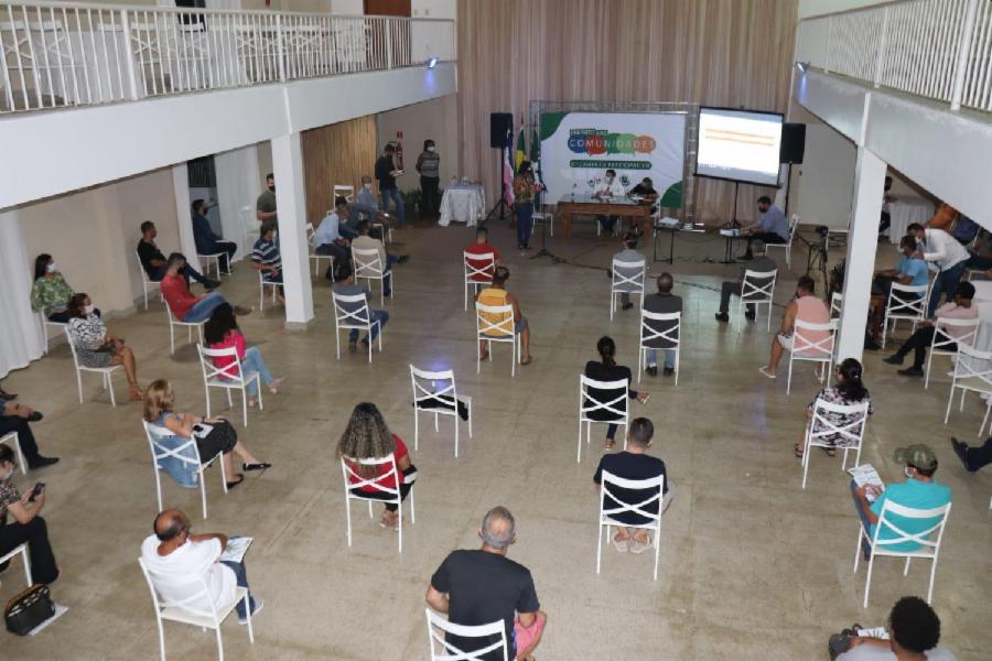 Comunidade Ribeira escolhe prioridades para o bairro durante reunião do Orçamento Participativo