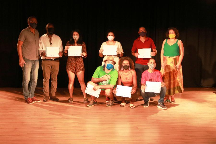 Entrega de certificados do curso de Produção Cultural contemplado pela Lei Aldir Blanc