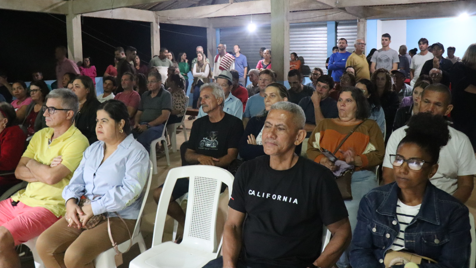 Prefeito nas Comunidades realiza audiência pública em São Paulo de Viana e ouve demandas da população rural
