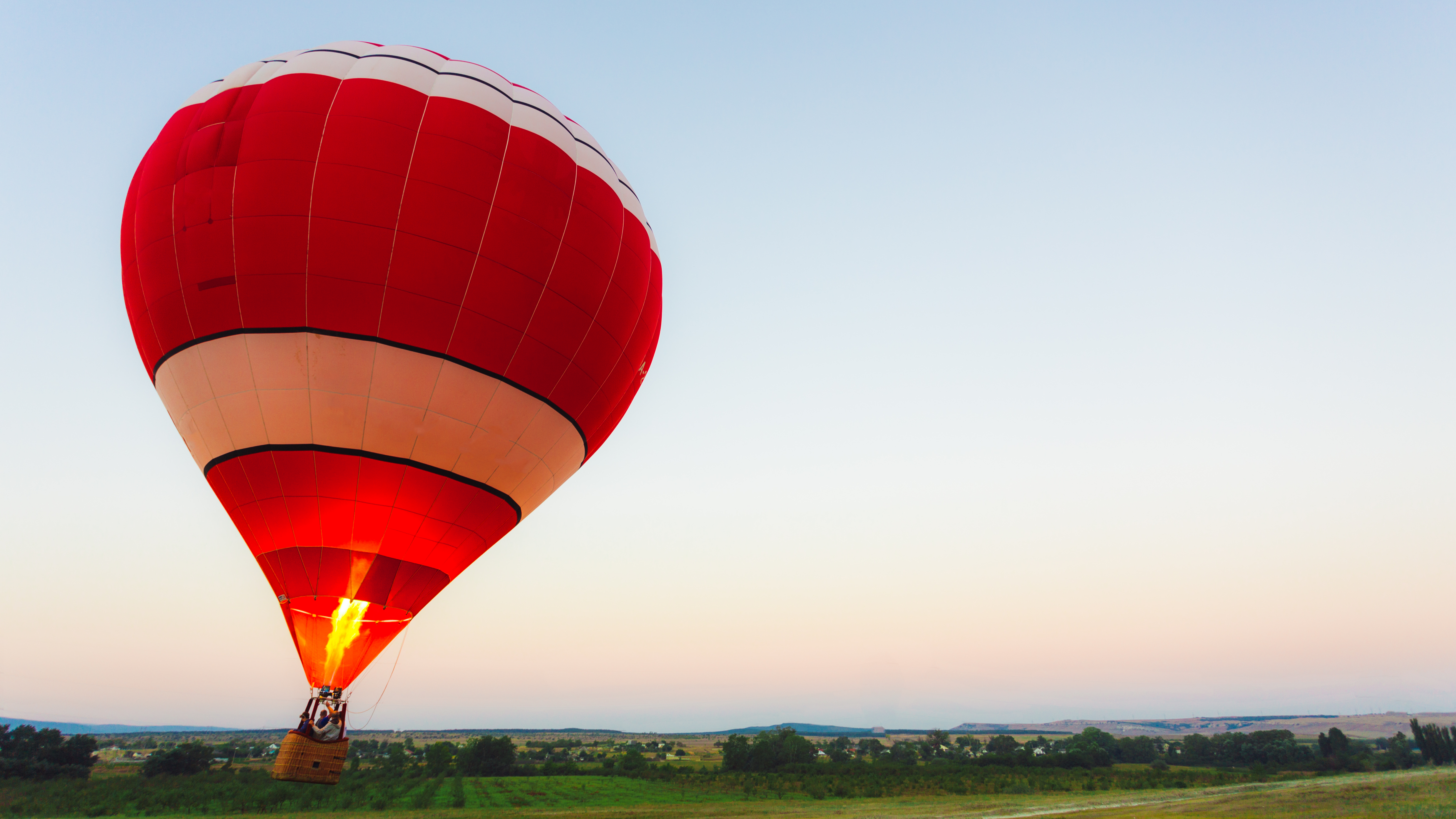 Viana entra no céu do balonismo e consolida turismo de aventura com evento inédito no estado