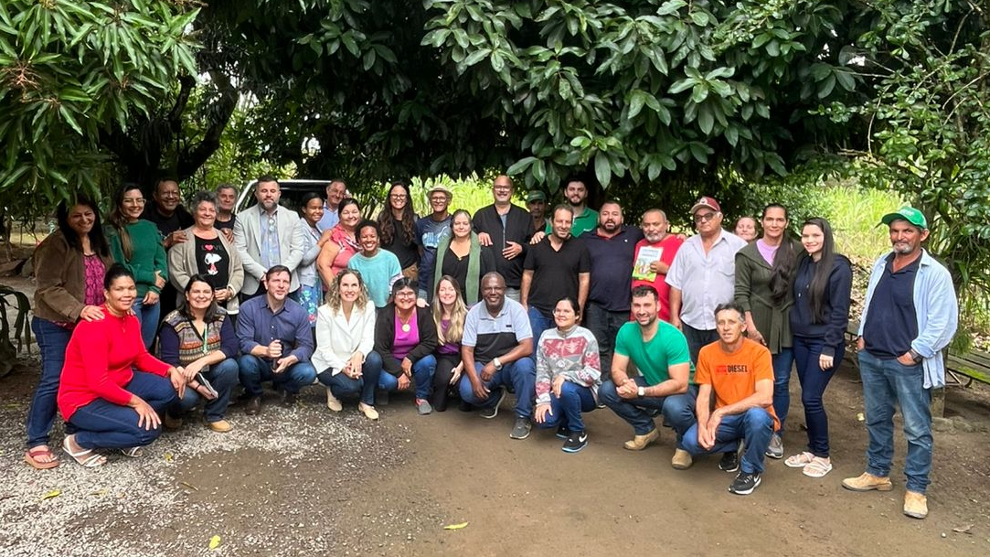 Viana avança no Pacto Agroecológico Capixaba com reunião entre produtores rurais e diversos órgãos