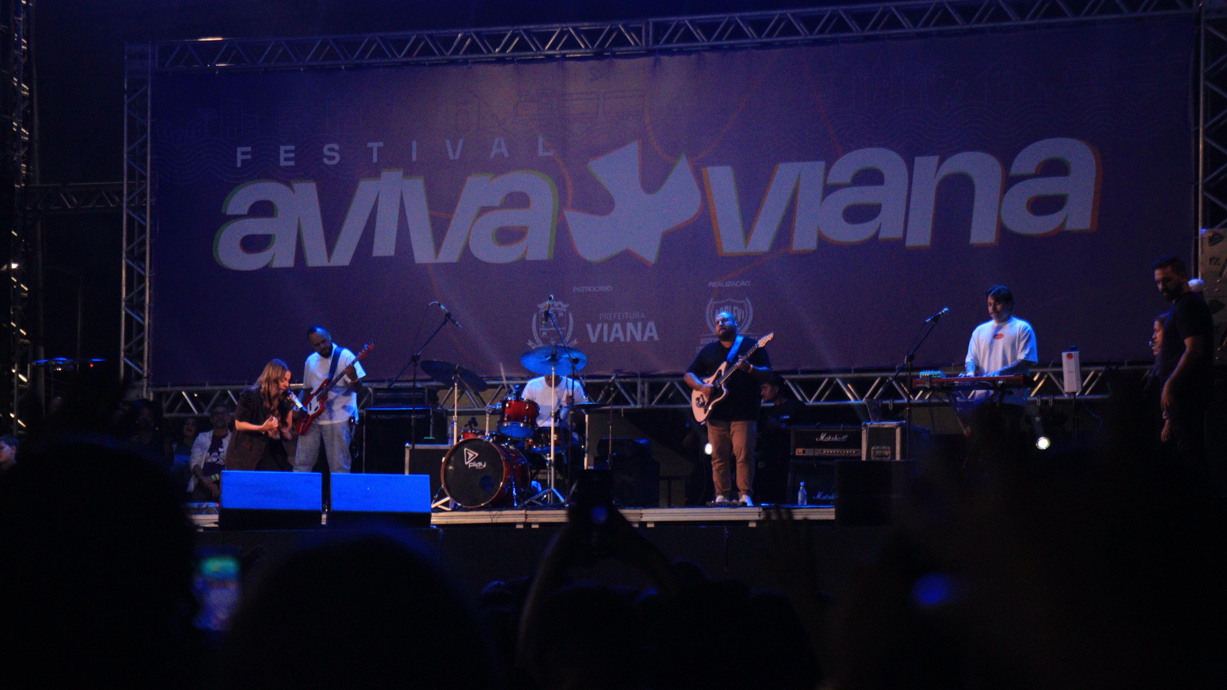Mais de 5 mil pessoas louvam a Deus em mais uma edição do Aviva Viana