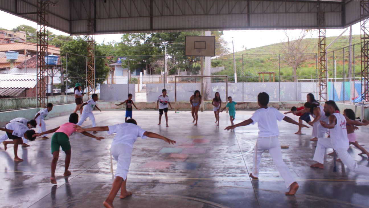 Projeto “Capoeira Entre Lentes” inicia oficinas de fotografia em Viana