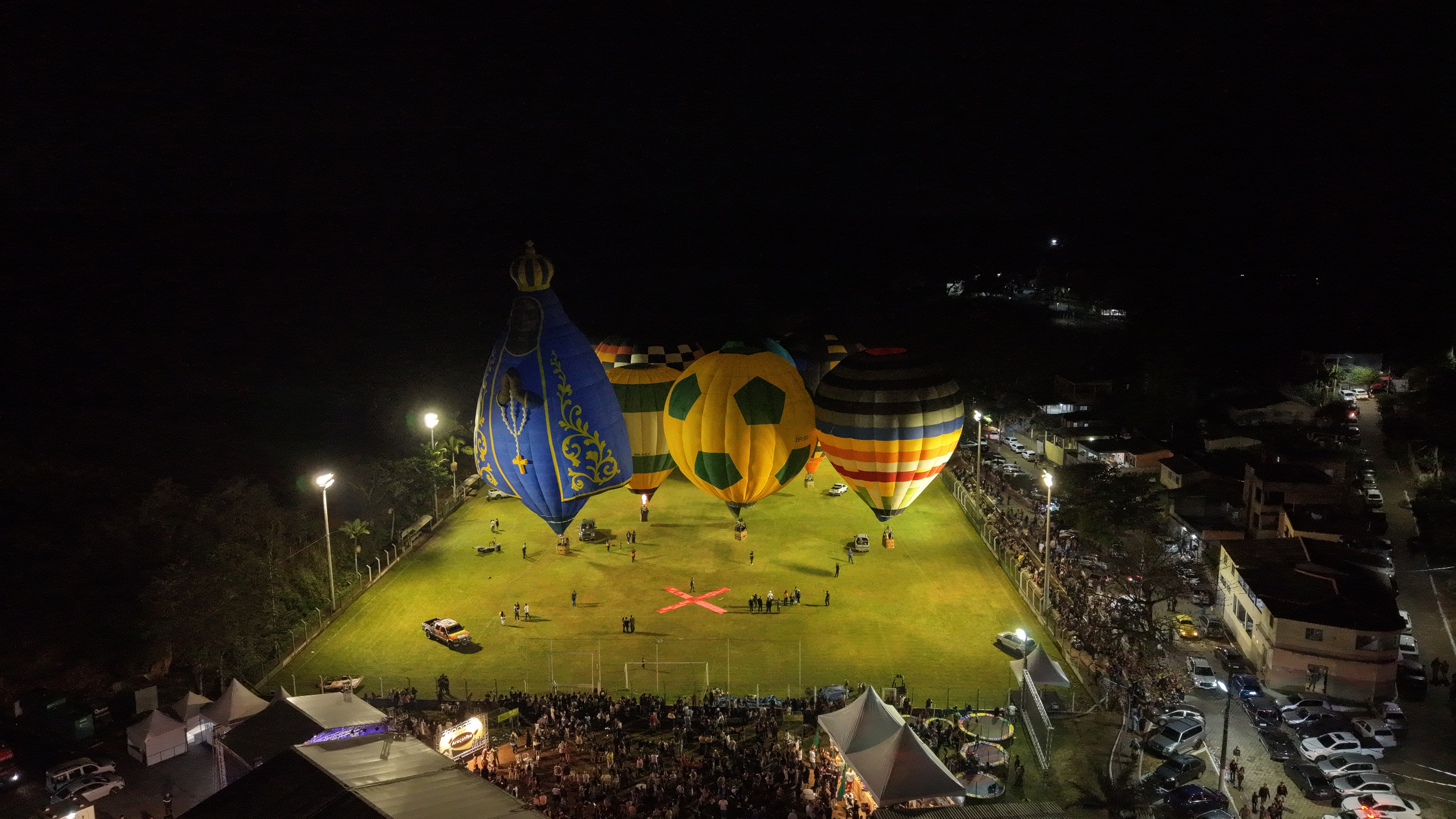 “Araçatiba de Todos os Tempos” confirma sucesso da programação dos 164 anos de Viana e volta a atrair multidão neste sábado 