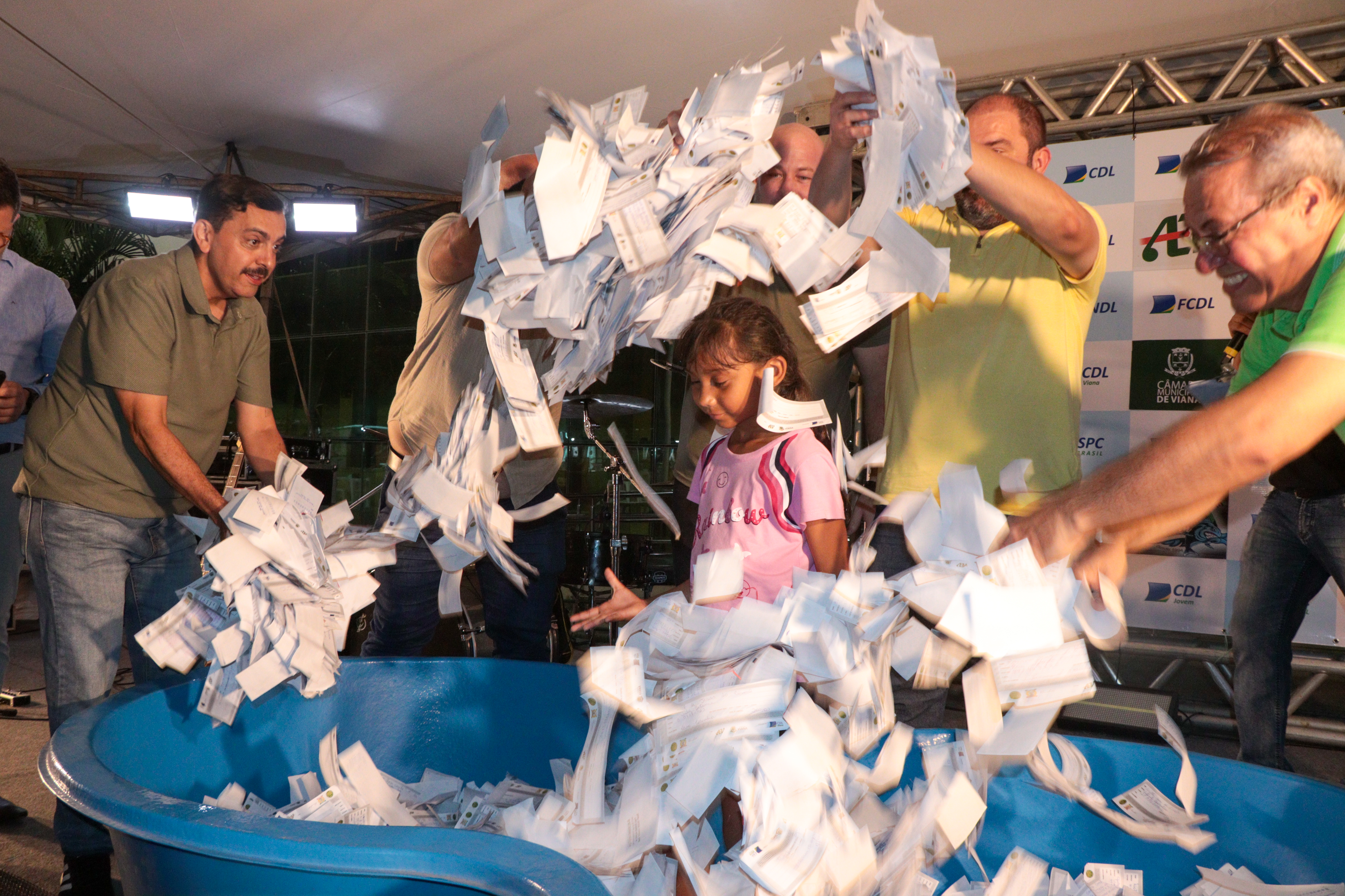 Compre + Viana premia consumidores e movimenta mais de R$ 6 milhões no comércio local