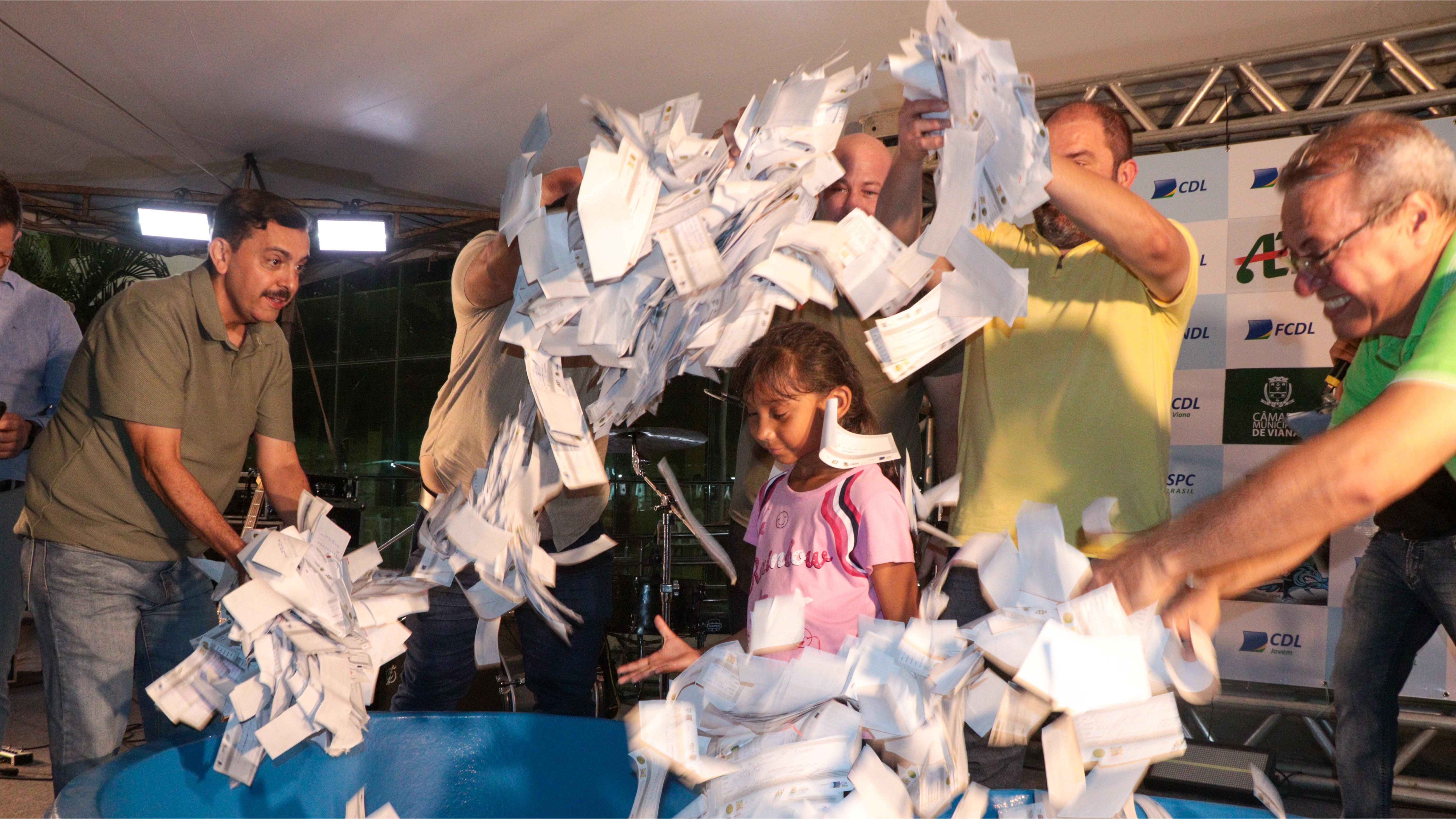 Compre + Viana premia consumidores e movimenta mais de R$ 6 milhões no comércio local