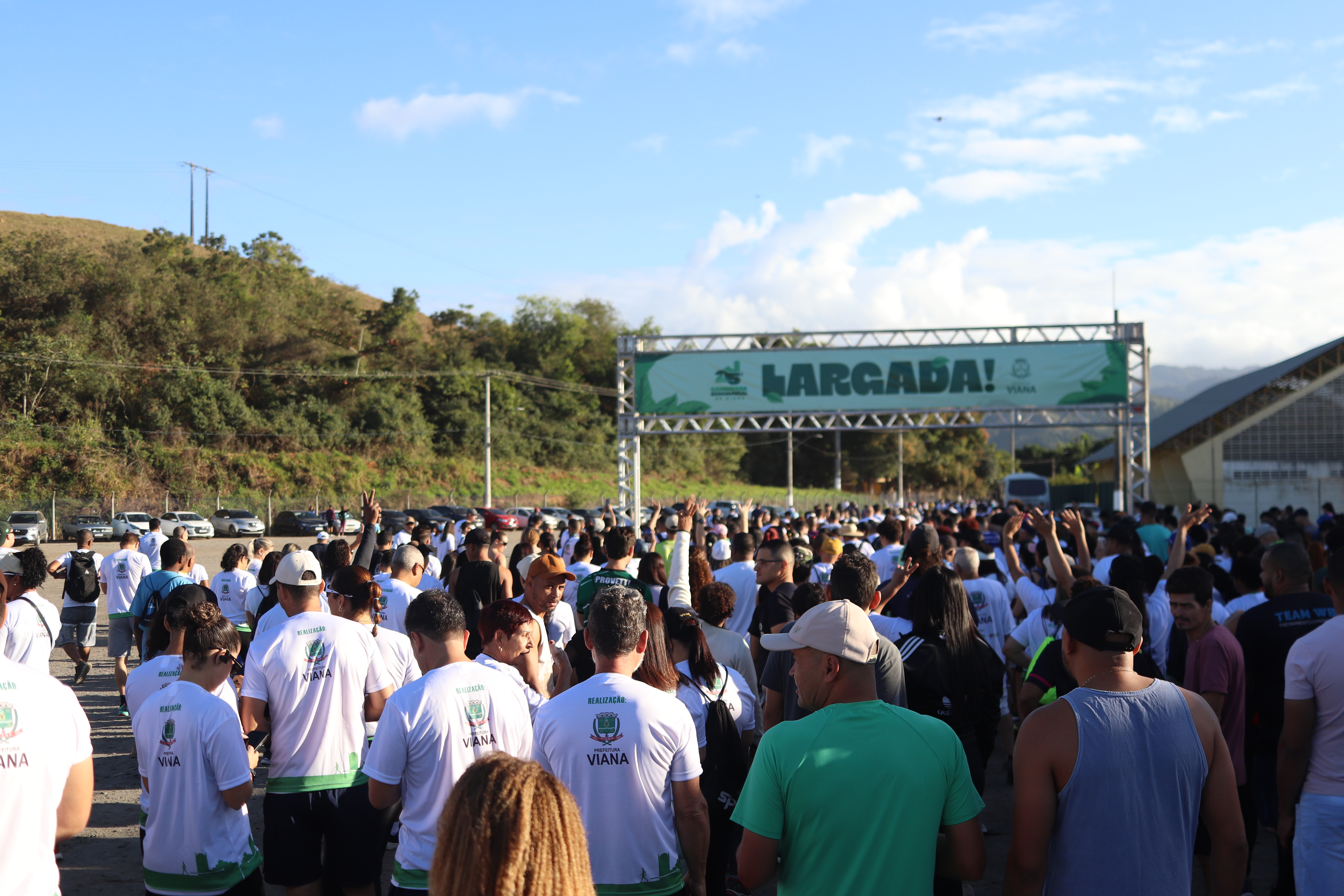 25ª Caminhada Ecocultural reúne milhares de participantes e encerra comemorações dos 164 anos de Viana em Araçatiba