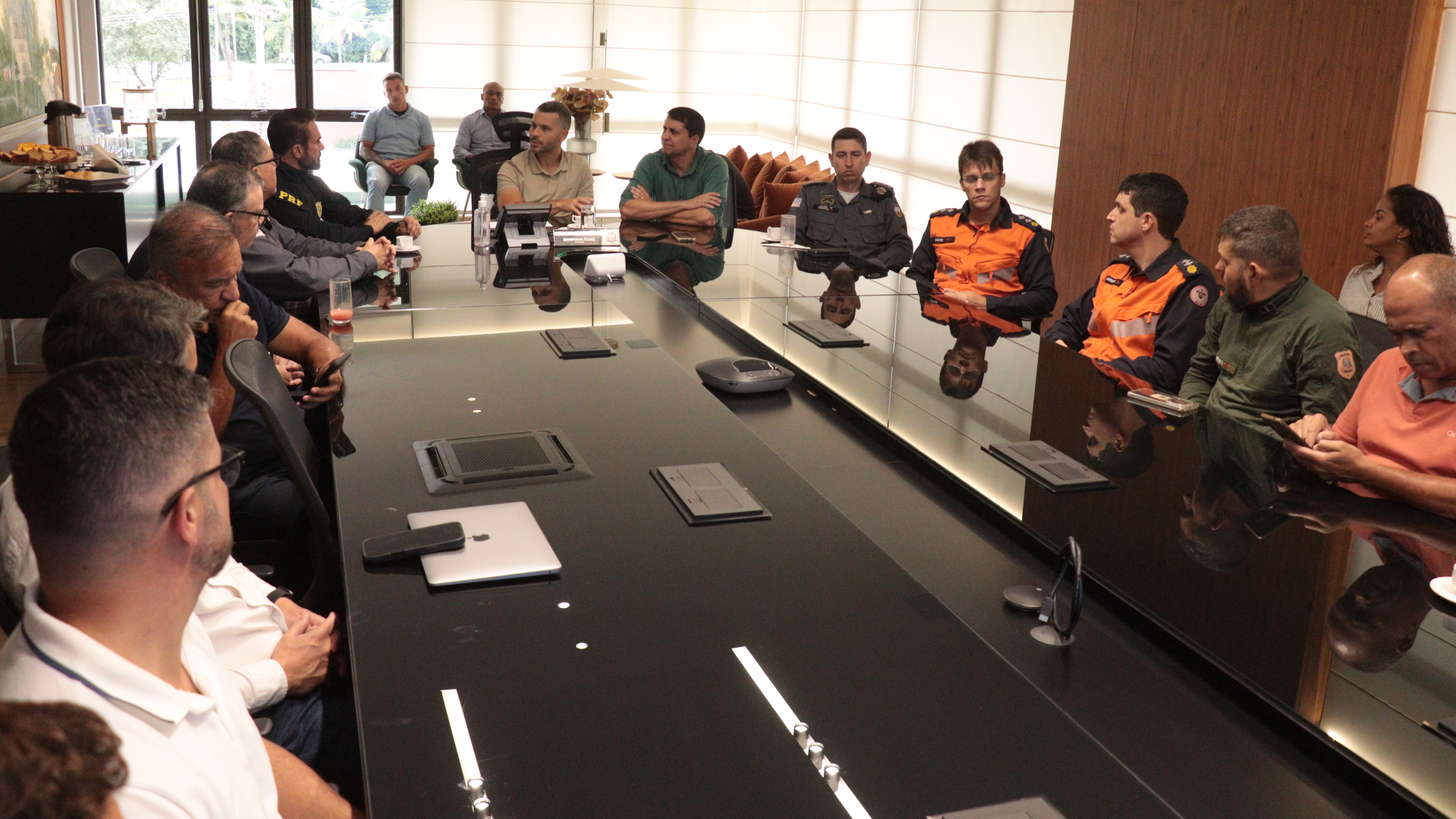 Ações de segurança e fiscalização em Viana são debatidos durante reunião do Gabinete de Gestão Integrada Municipal