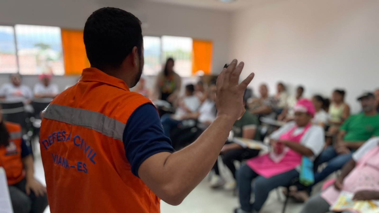 Viana fortalece cultura da prevenção com ações da Defesa Civil nos CRAS do município