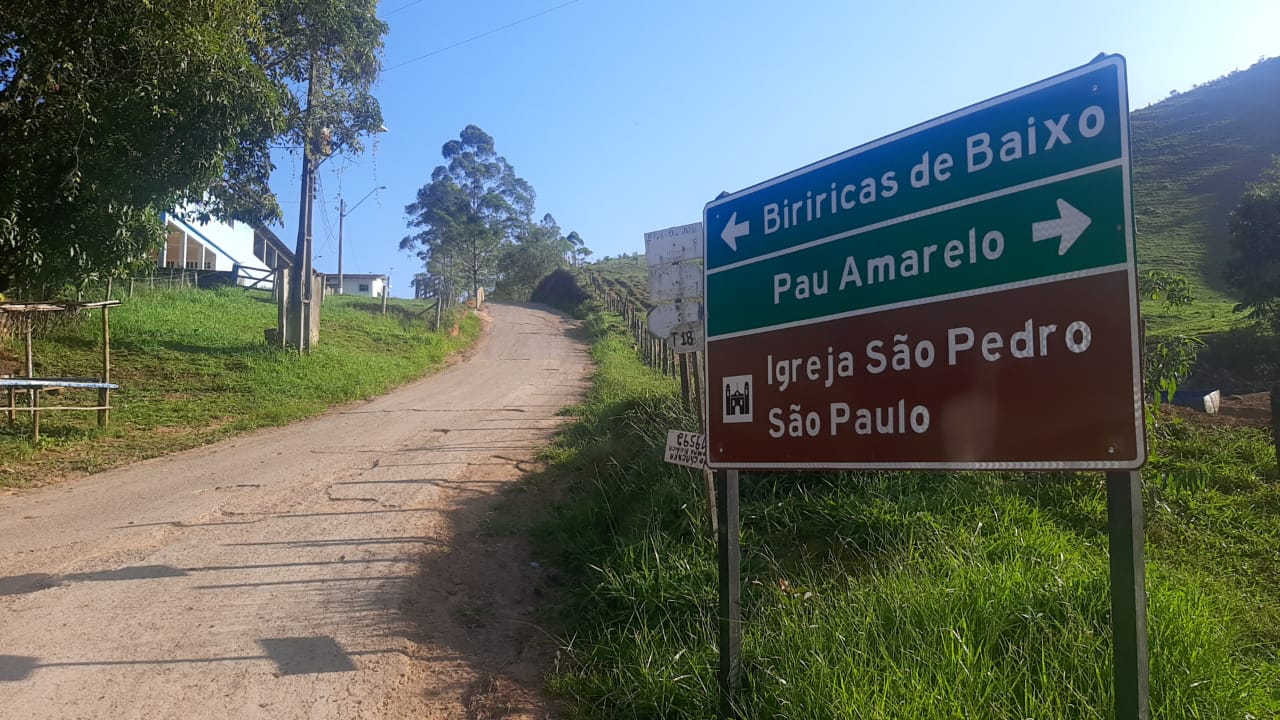 Segurança no Trânsito: Viana instala sinalização de trânsito na região rural