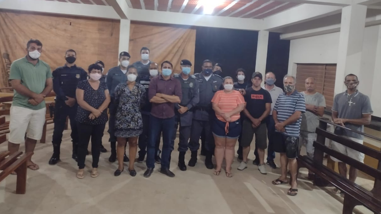 Moradores de comunidades rurais de Viana se reúnem com representantes das forças de segurança