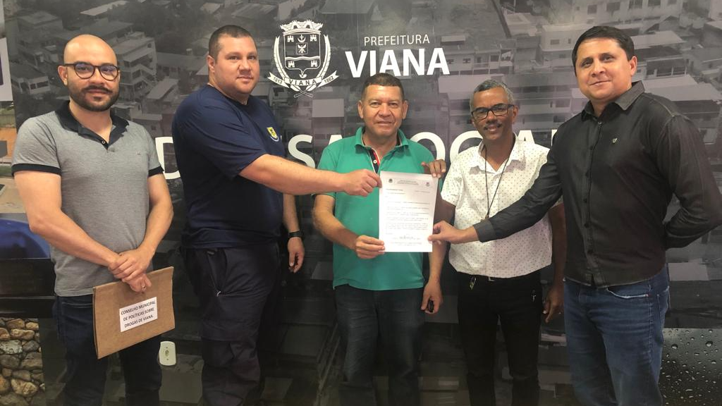 Representantes do Conselho Antidrogas de Viana realizam reunião para analisar nova lei do conselho