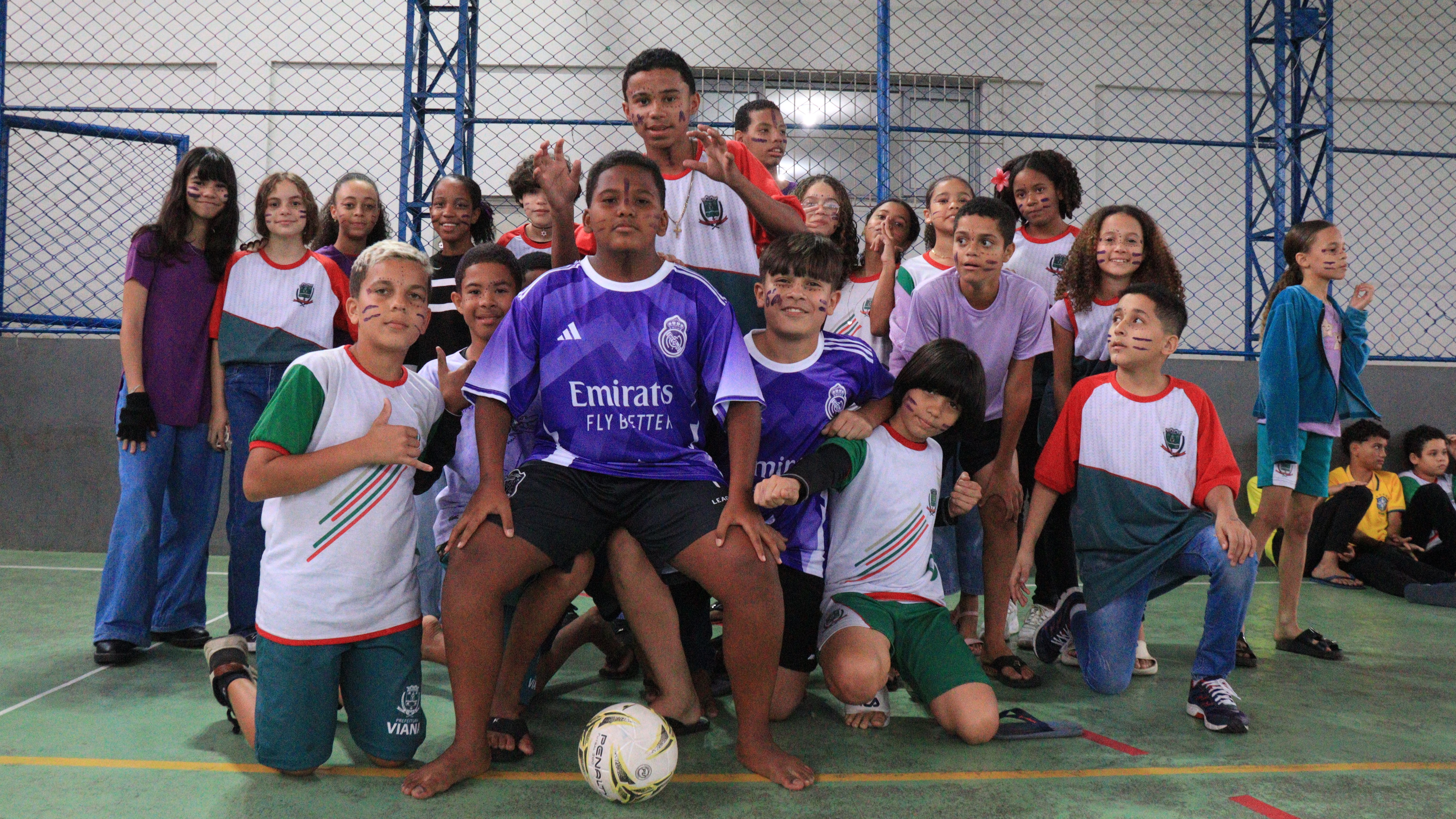 Interclasse e Campeonato de Embaixadinhas movimentaram o Dia do Aluno na EMEF Denizart Santos