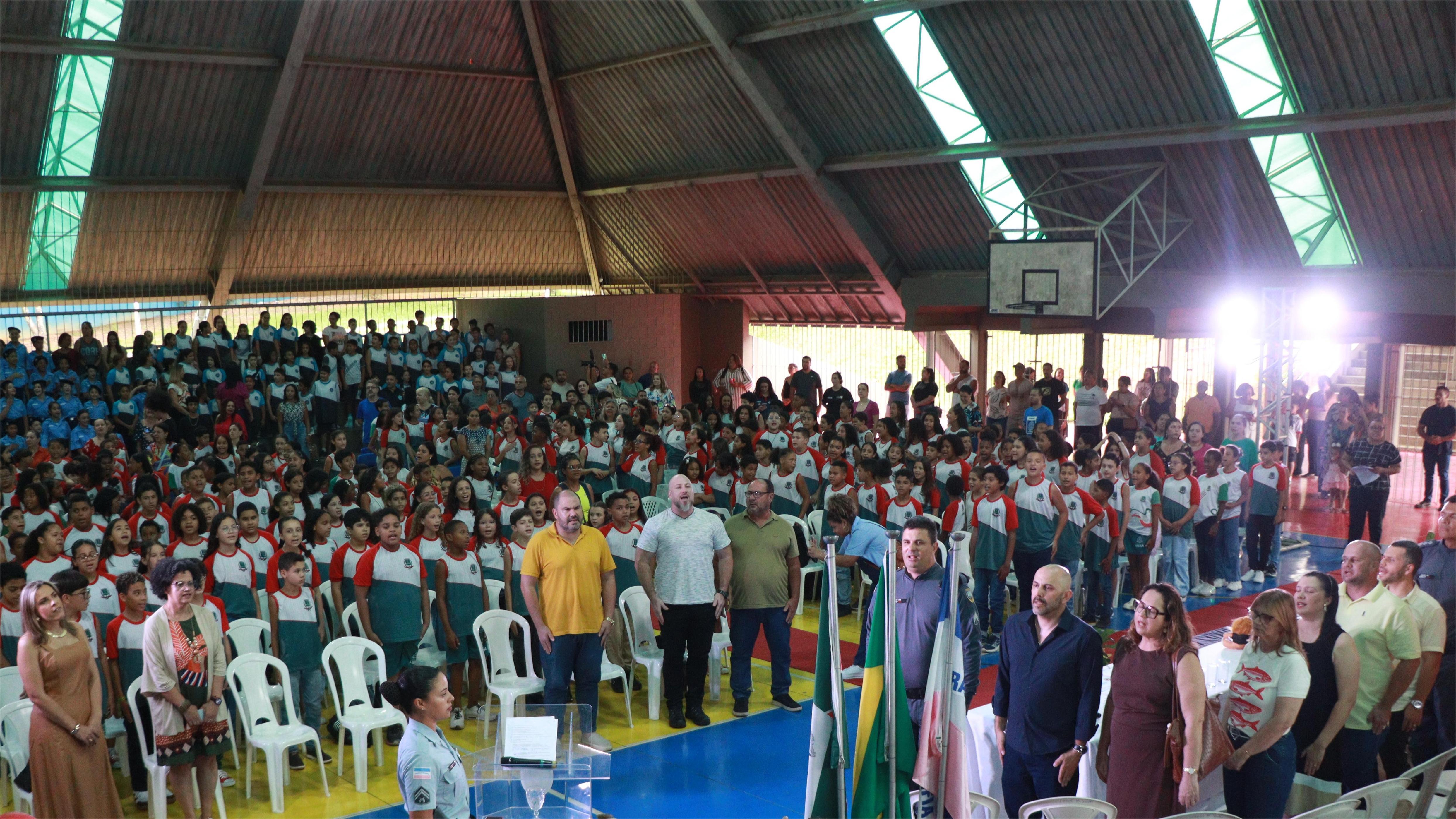 PROERD forma quinhentos alunos e celebra retomada do programa em Viana
