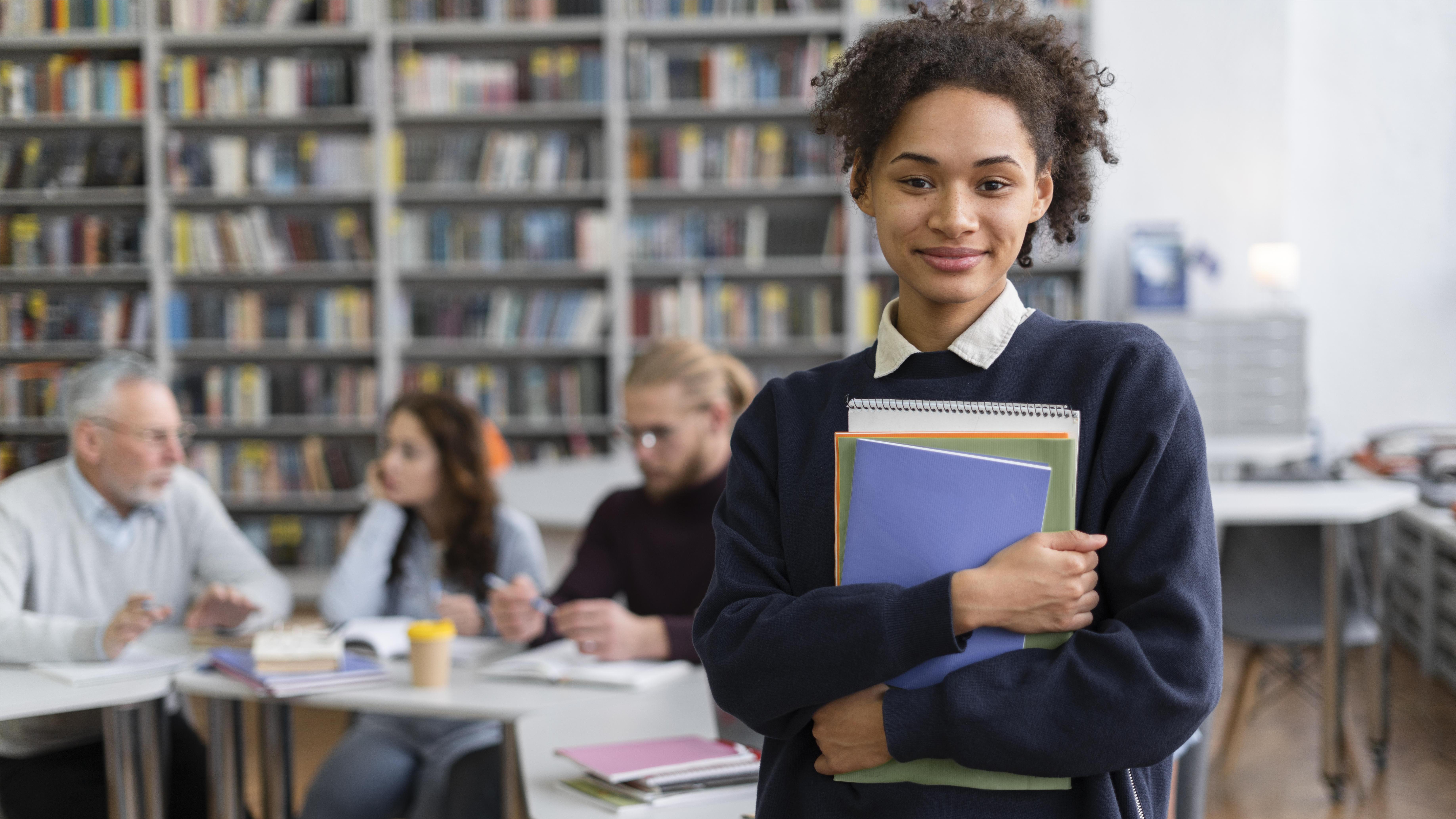 Estudantes da área da Educação já podem se cadastrar para estágio na Prefeitura de Viana