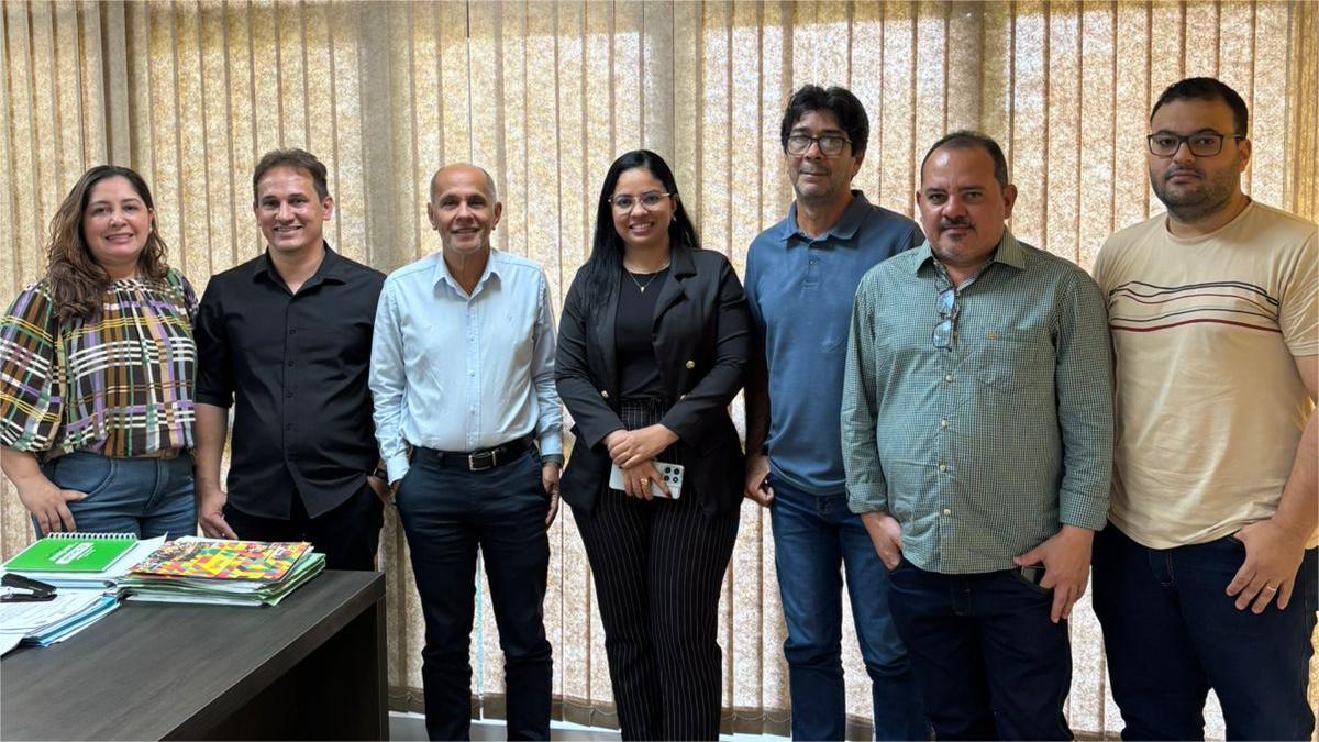 Prefeitura de Viana recebe representantes de Porto Velho para troca de experiências em gestão de pessoas