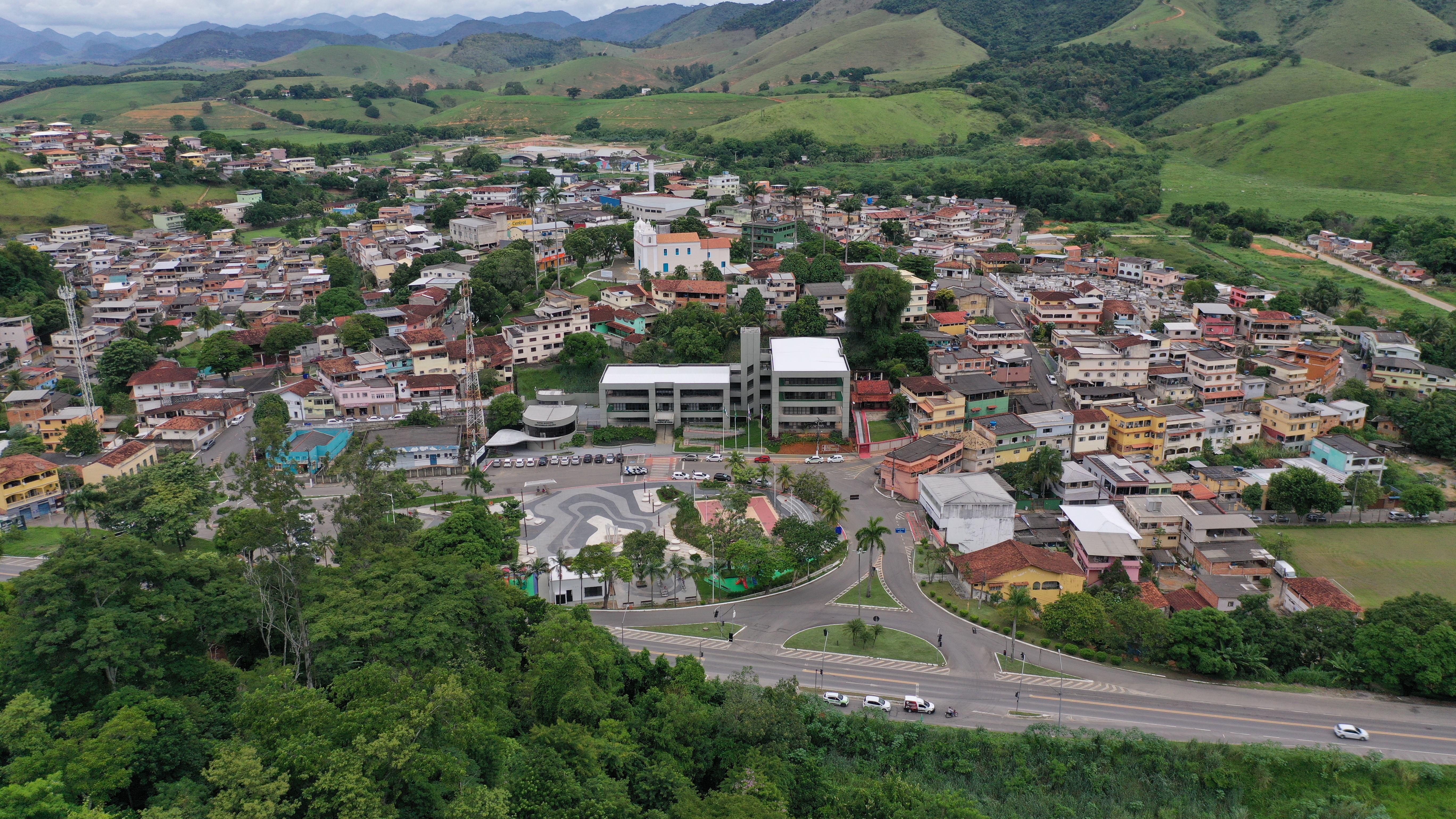 Prefeitura de Viana divulga classificação de processo seletivo para serviços operacionais e transporte